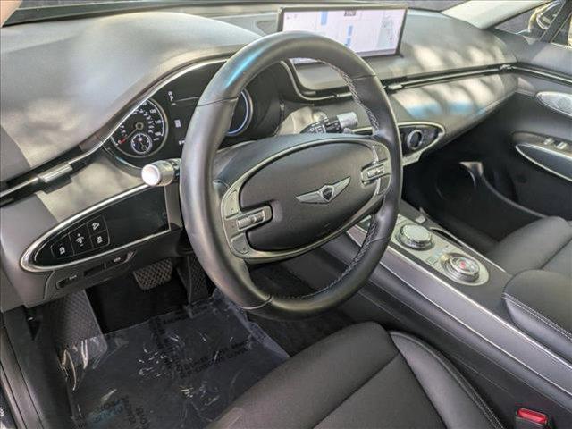 Photo of 2023 Vik Black Genesis GV70