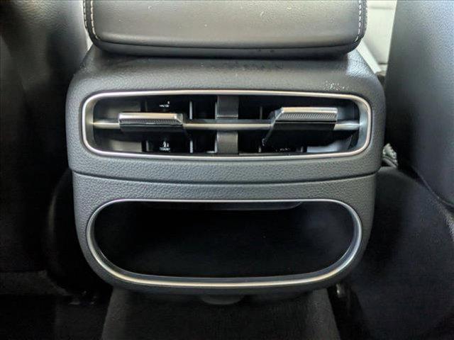 Photo of 2023 Vik Black Genesis GV70