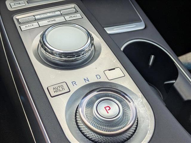 Photo of 2023 Vik Black Genesis GV70