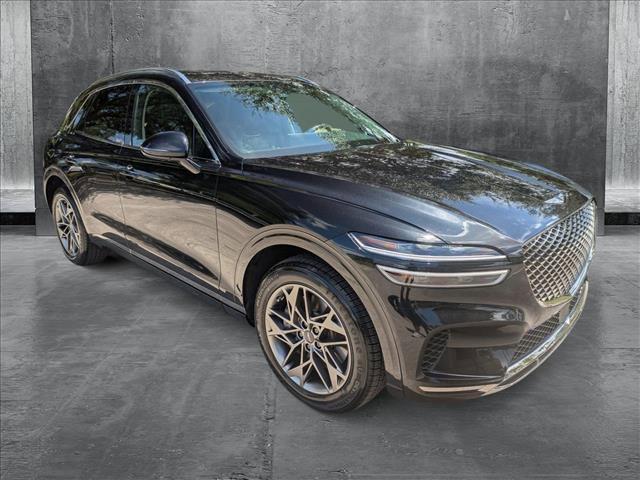 Photo of 2023 Vik Black Genesis GV70