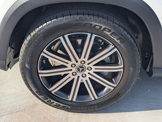 Photo of 2025 Polar White Mercedes-Benz GLE 350
