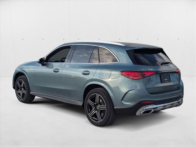 Photo of 2025 Verde Silver Metallic Mercedes-Benz GLC 350e