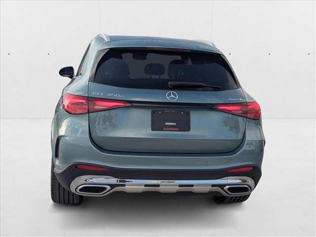 Photo of 2025 Verde Silver Metallic Mercedes-Benz GLC 350e
