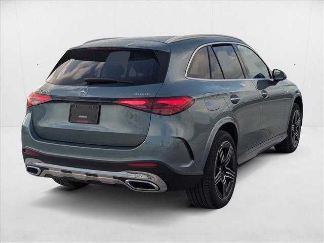 Photo of 2025 Verde Silver Metallic Mercedes-Benz GLC 350e