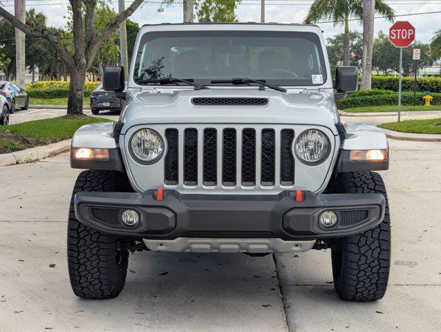 Photo of 2022 Silver Zynith Clearcoat Jeep Gladiator