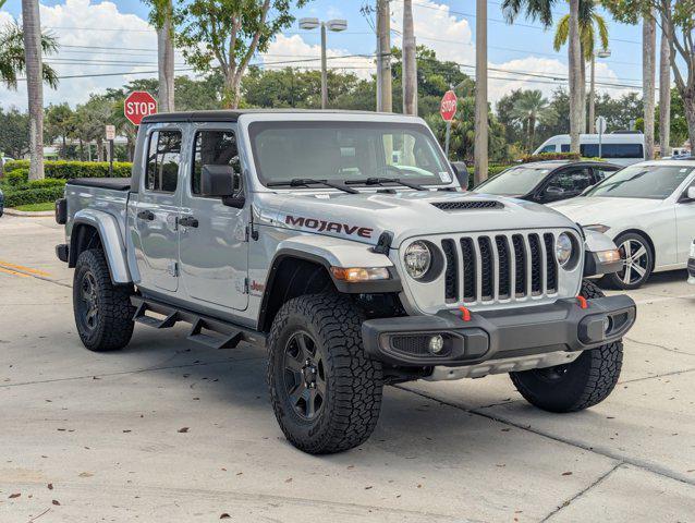Photo of 2022 Silver Zynith Clearcoat Jeep Gladiator