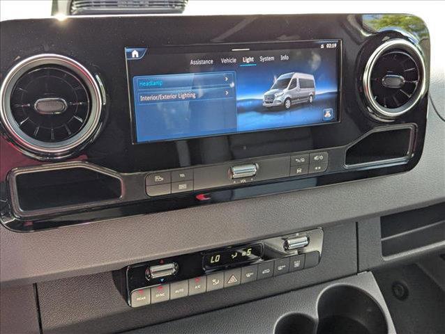 Photo of 2025 Arctic White Mercedes-Benz Sprinter 2500