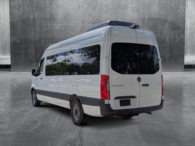 Photo of 2025 Arctic White Mercedes-Benz Sprinter 2500