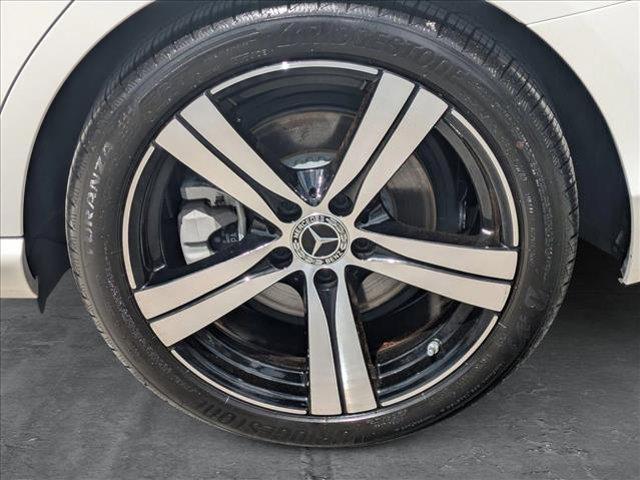 Photo of 2025 Polar White Mercedes-Benz C-Class