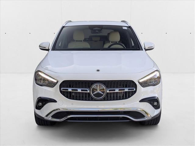 Photo of 2025 Polar White Mercedes-Benz GLA 250