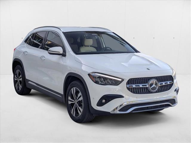 Photo of 2025 Polar White Mercedes-Benz GLA 250