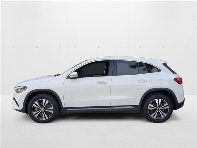 Photo of 2025 Polar White Mercedes-Benz GLA 250