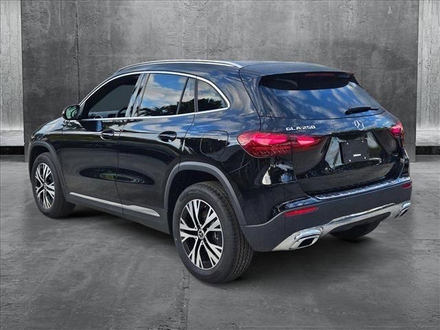 Photo of 2025 Night Black Mercedes-Benz GLA 250