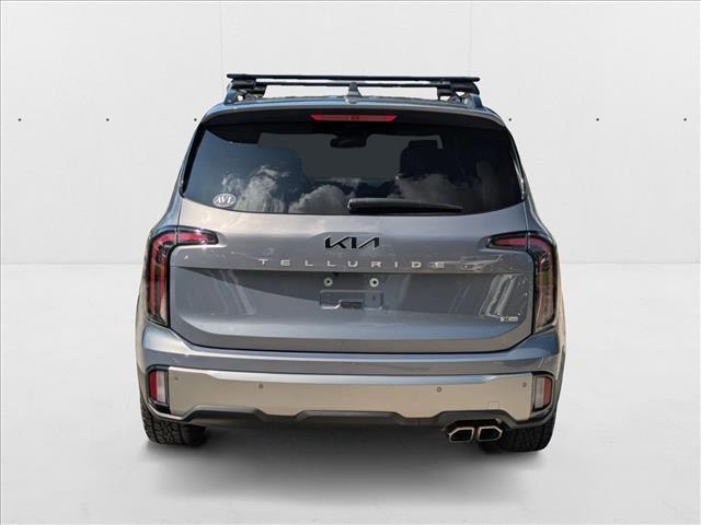Photo of 2023 Everlasting Silver Kia Telluride