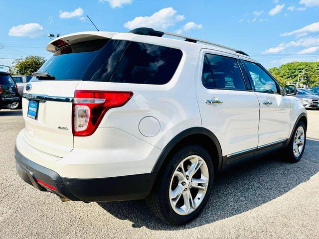 Photo of 2015 White Platinum Metallic Tri-Coat Ford Explorer