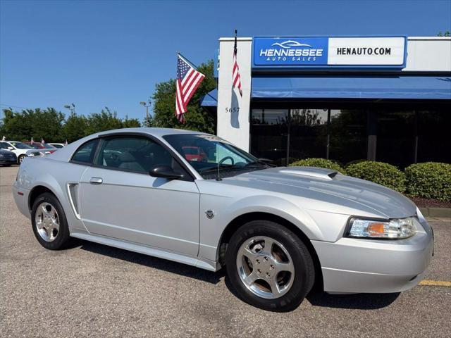 2004 Ford Mustang