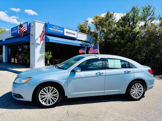 2013 Chrysler 200
