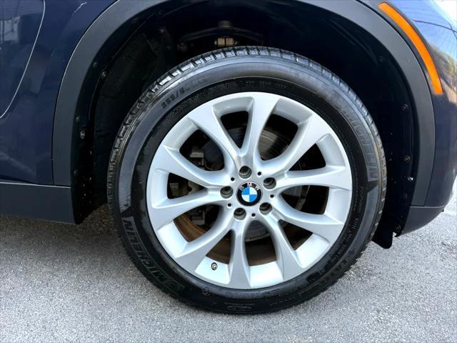 Photo of 2015 Dark Blue BMW X5