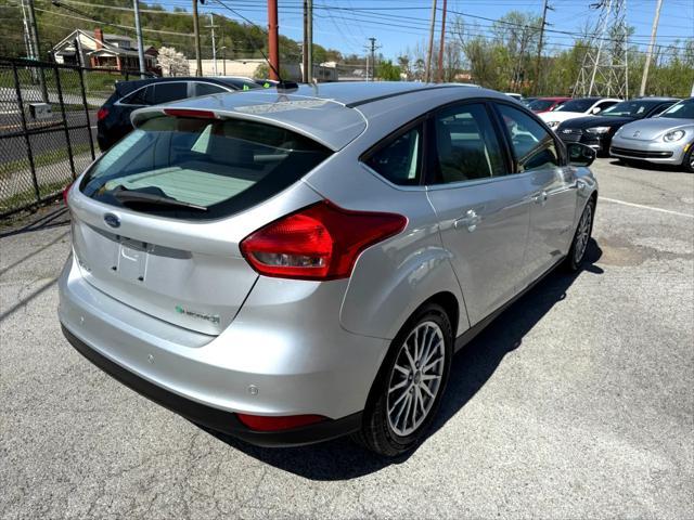 Photo of 2016 INGOT SILVER Ford Focus Electric