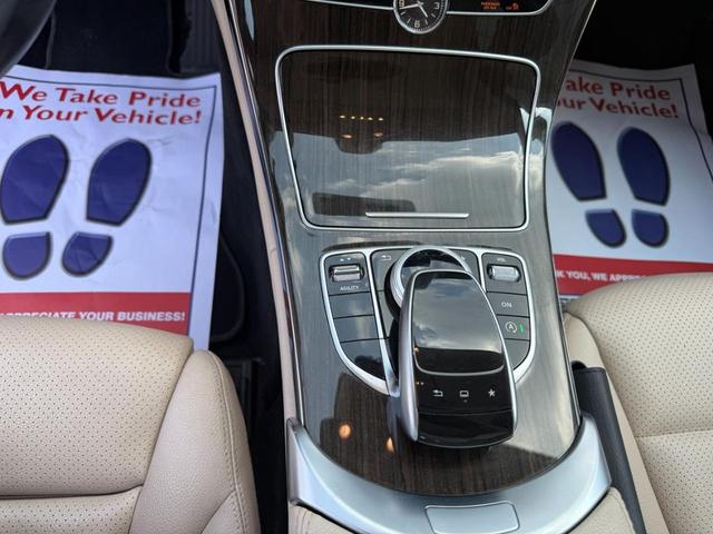 Photo of 2015 White Mercedes-Benz C-Class