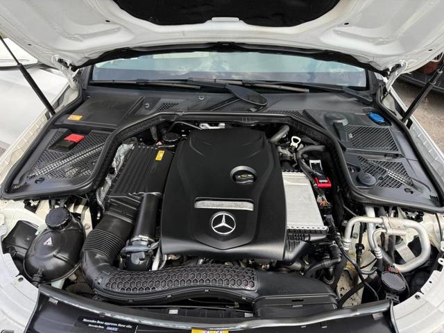 Photo of 2015 White Mercedes-Benz C-Class