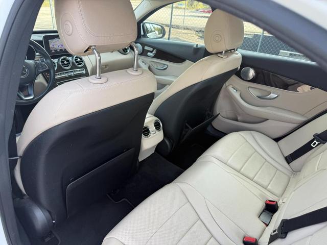 Photo of 2015 White Mercedes-Benz C-Class