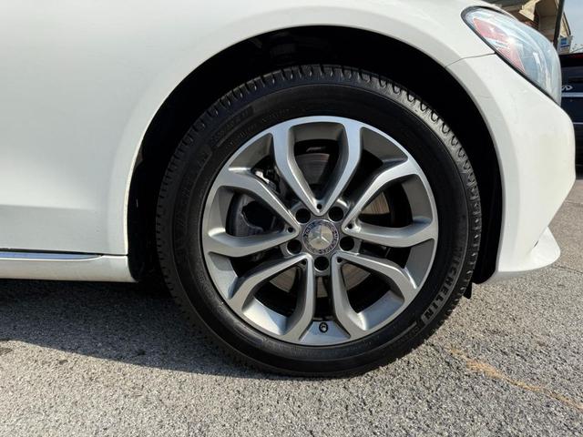 Photo of 2015 White Mercedes-Benz C-Class