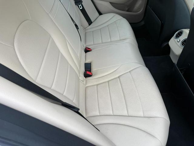 Photo of 2015 White Mercedes-Benz C-Class