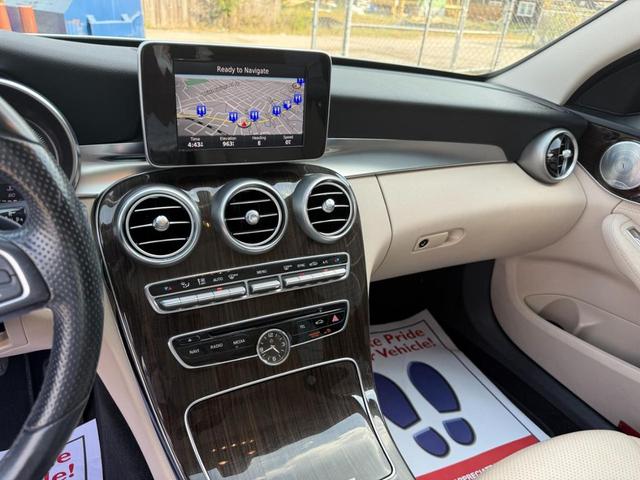 Photo of 2015 White Mercedes-Benz C-Class