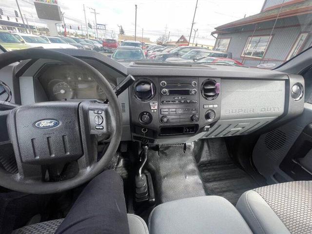 Photo of 2012 Oxford White Ford F-250