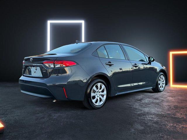 Photo of 2024 Classic Silver Metallic Toyota Corolla