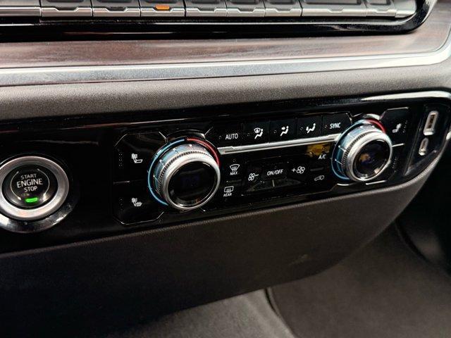 Photo of 2022 Quicksilver Metallic GMC Sierra 1500