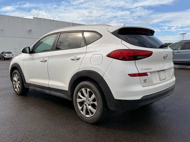Photo of 2019 Dazzling White Hyundai TUCSON