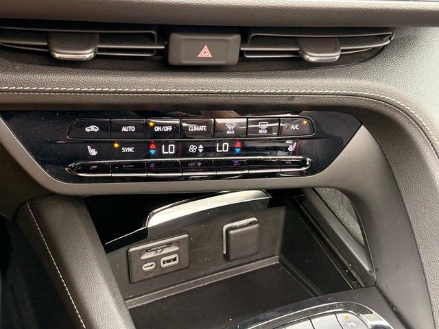 Photo of 2023 Ebony Twilight Metallic Buick Envision