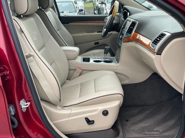 Photo of 2012 Deep Cherry Red Crystal Pearl Jeep Grand Cherokee