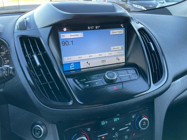 Photo of 2019 Agate Black Metallic Ford Escape