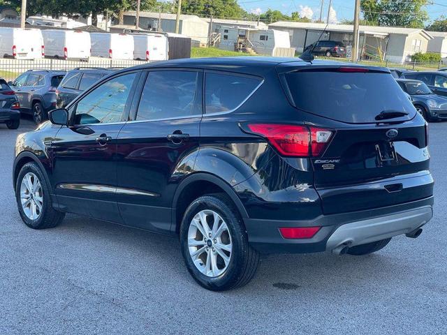 Photo of 2019 Agate Black Metallic Ford Escape