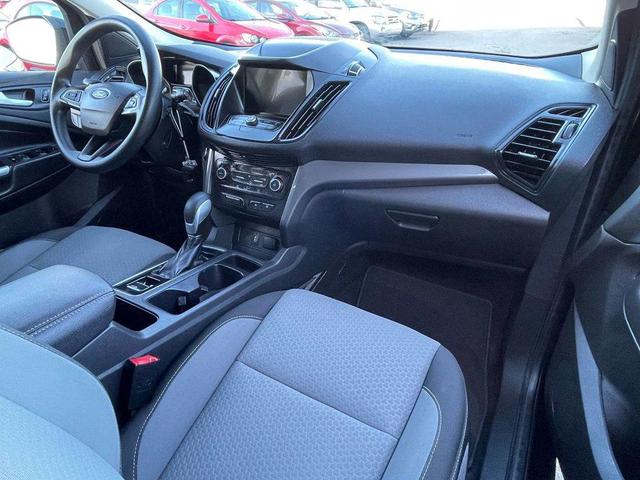 Photo of 2019 Agate Black Metallic Ford Escape