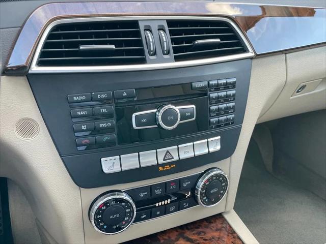 Photo of 2013 Polar White Mercedes-Benz C-Class