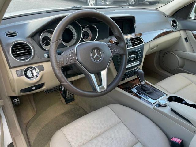 Photo of 2013 Polar White Mercedes-Benz C-Class