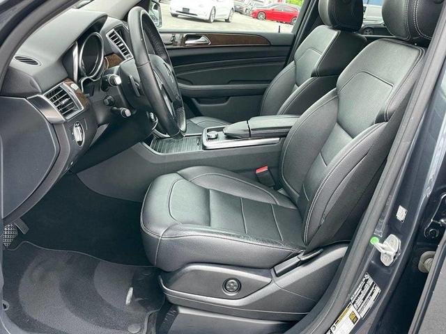 Photo of 2015 Lunar Blue Metallic Mercedes-Benz M-Class