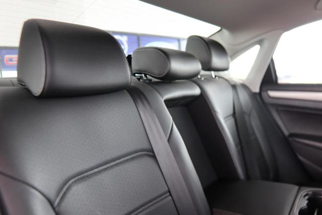 Photo of 2020 Platinum Gray Metallic Volkswagen Passat