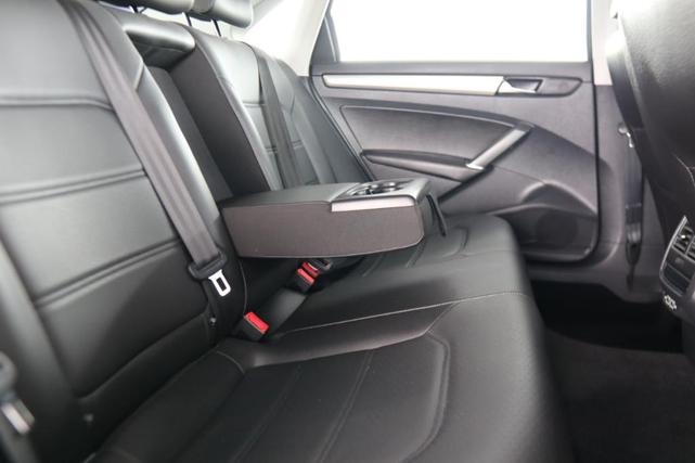 Photo of 2020 Platinum Gray Metallic Volkswagen Passat
