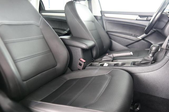Photo of 2020 Platinum Gray Metallic Volkswagen Passat