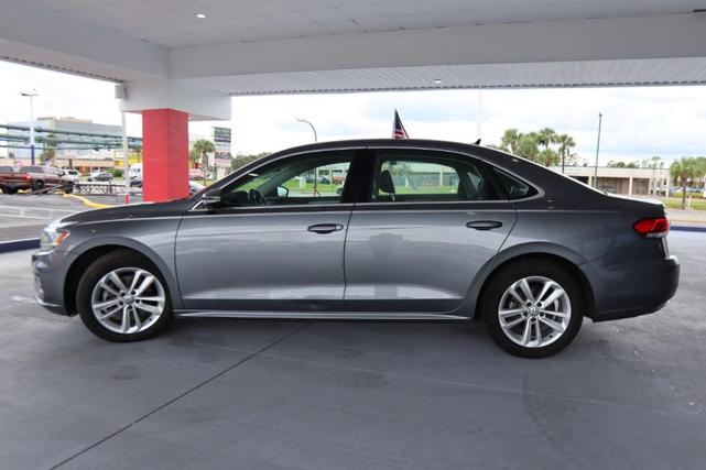 Photo of 2020 Platinum Gray Metallic Volkswagen Passat
