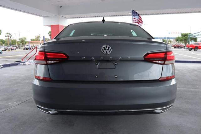 Photo of 2020 Platinum Gray Metallic Volkswagen Passat