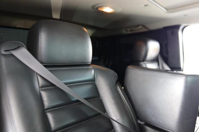Photo of 2005 Blue Hummer H2