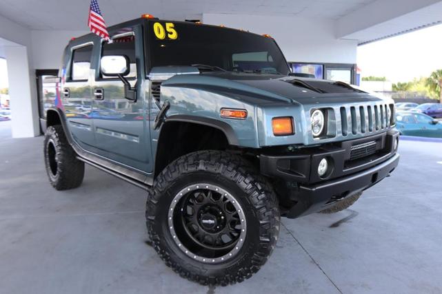 Photo of 2005 Blue Hummer H2