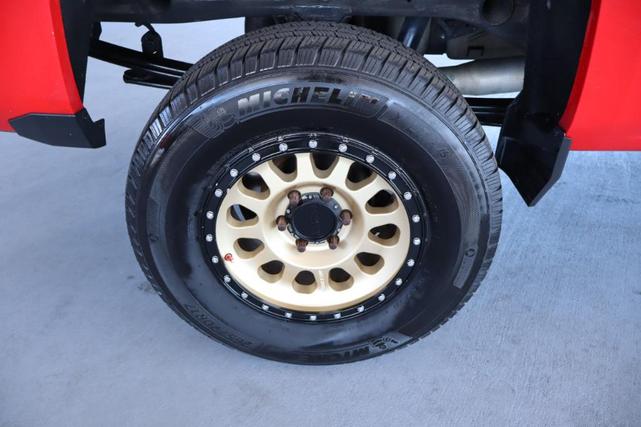 Photo of 2018 Red Chevrolet Silverado 1500