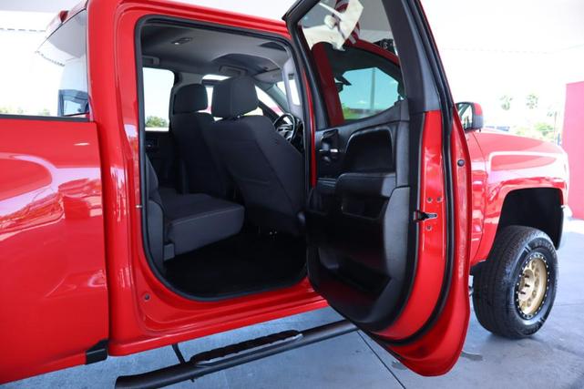 Photo of 2018 Red Chevrolet Silverado 1500